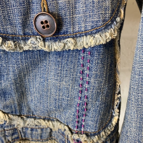 Sigrid Olsen Designer Denim Blazer Style Jacket with Tan Fringe Trim. - Picture 4 of 4